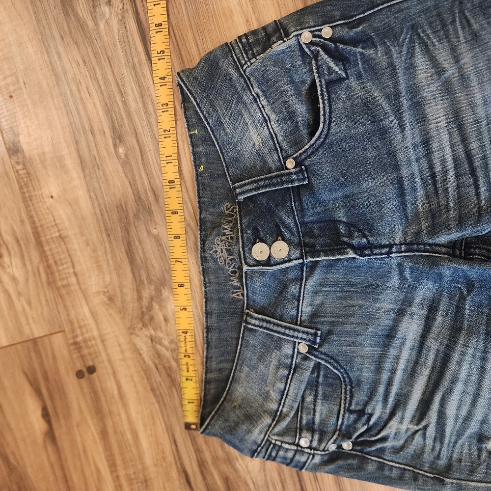 Jeans - Picture 5 of 7